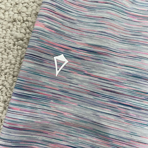 ivivva cropped leggings 18 in inseam - Picture 2 of 2